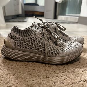 NoBull aspire running shoe